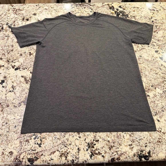 lululemon athletica Other - Men’s Lululemon shirt